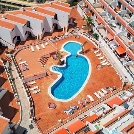 7 Min L Pool L Wifi L Sunbeds L Kid Friendly 阿德耶