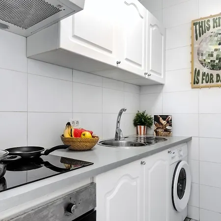 Apartman 7 Min L Pool L Wifi L Sunbeds L Kid Friendly Costa Adeje (Tenerife)