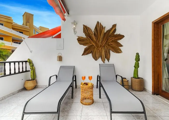 7 Min L Pool L Wifi L Sunbeds L Kid Friendly Apartment Costa Adeje (Tenerife)